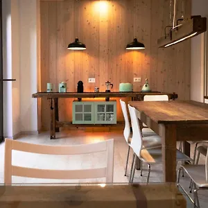  Bed & Breakfast Woodbnb